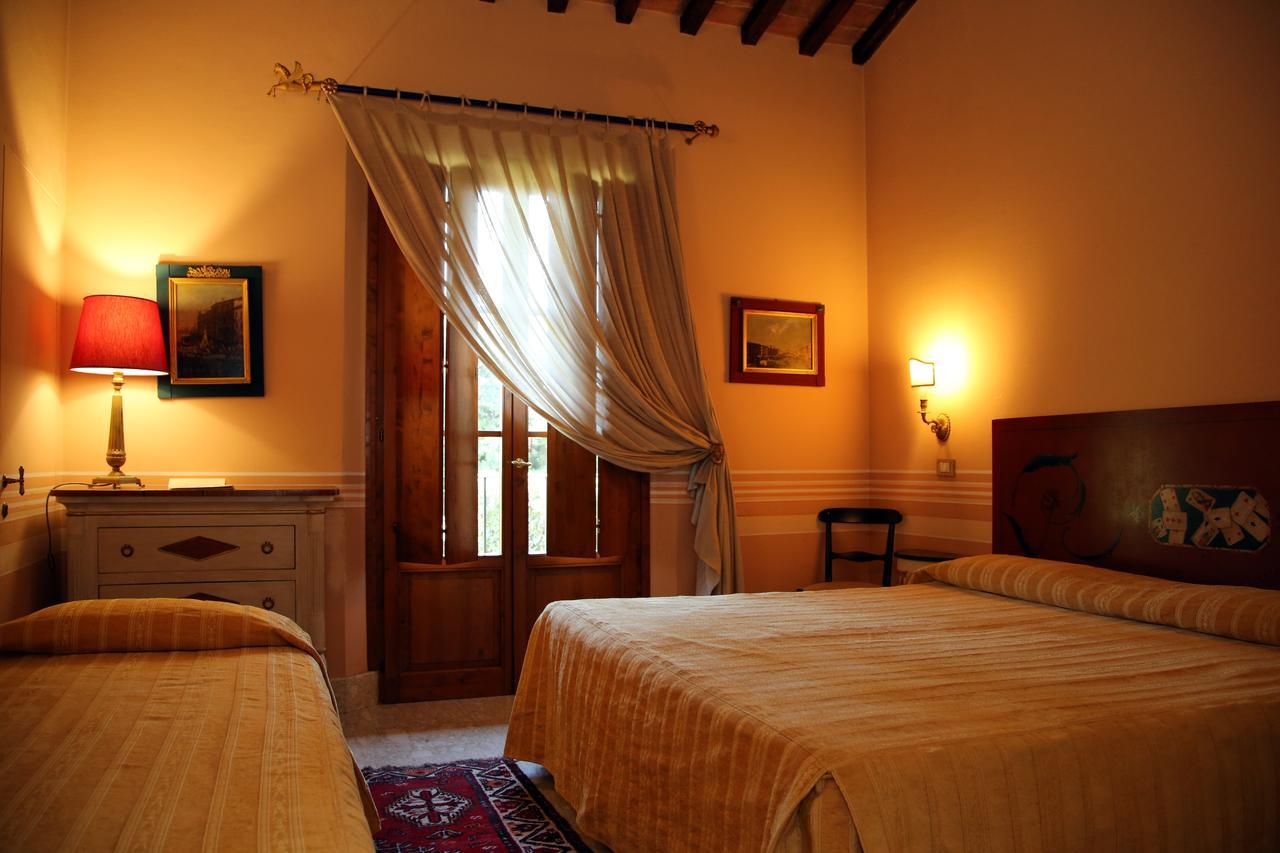 Il Piccolo Castello Hotel Monteriggioni Exterior photo